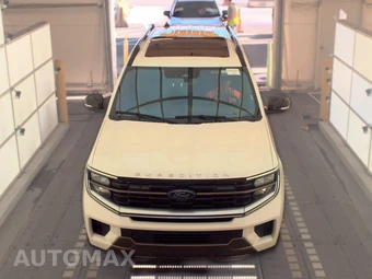 2025 Ford Expedition MAX King Ranch - miniatura 2