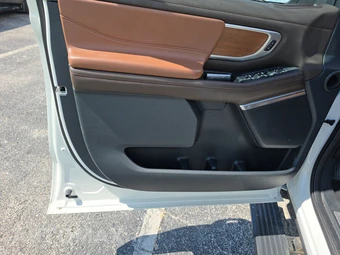 2025 Ford Expedition MAX King Ranch - miniatura 9