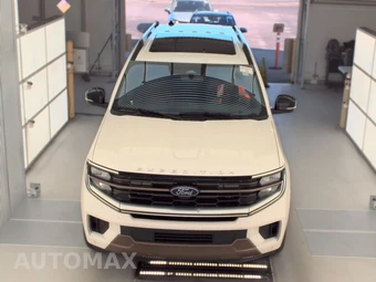 2025 Ford Expedition MAX King Ranch - miniatura 2