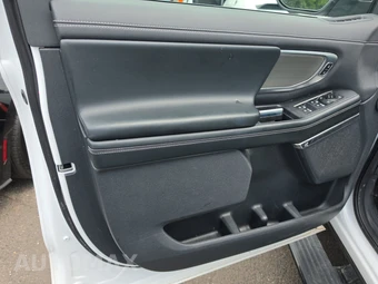 2025 Ford Expedition MAX Platinum - miniatura 9