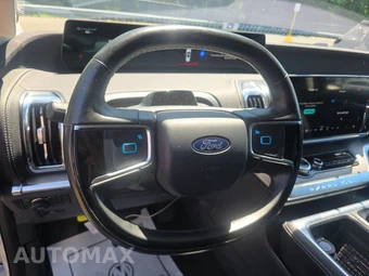 2025 Ford Expedition MAX Platinum - miniatura 10
