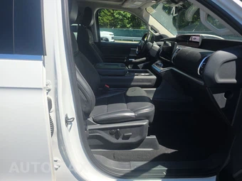 2025 Ford Expedition MAX Platinum - miniatura 8