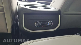 2025 Ford Expedition MAX Platinum - miniatura 18