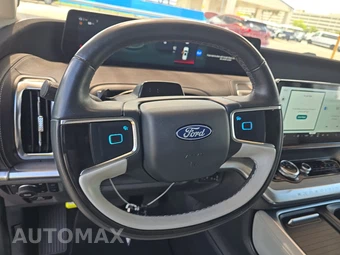 2025 Ford Expedition MAX Platinum - miniatura 10