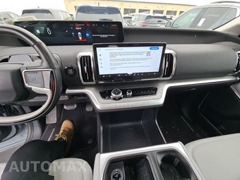 2025 Ford Expedition MAX Platinum - miniatura 11