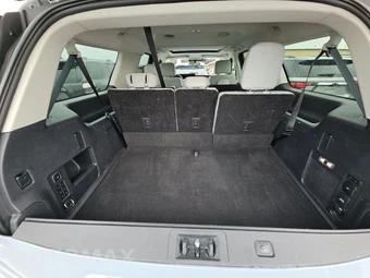 2025 Ford Expedition MAX Platinum - miniatura 17