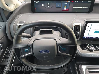 2025 Ford Expedition MAX Platinum - miniatura 10