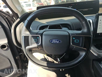 2025 Ford Expedition MAX Platinum - miniatura 10