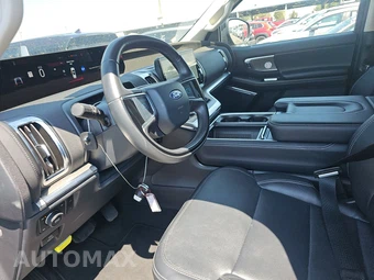 2025 Ford Expedition MAX Platinum - miniatura 11