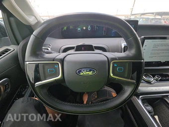 2025 Ford Expedition MAX Platinum - miniatura 10