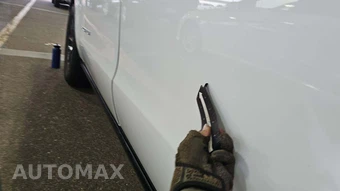 2025 Ford Expedition MAX Platinum - miniatura 30