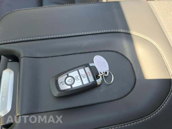 2025 Ford Expedition MAX Platinum - miniatura 5