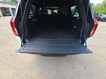 2025 Ford Expedition MAX Platinum - miniatura 12