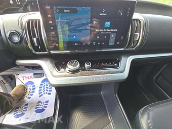 2025 Ford Expedition MAX Platinum - miniatura 7