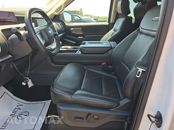 2025 Ford Expedition MAX Platinum - miniatura 7