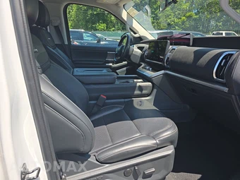 2025 Ford Expedition MAX Platinum - miniatura 8