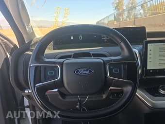 2025 Ford Expedition MAX Platinum - miniatura 10