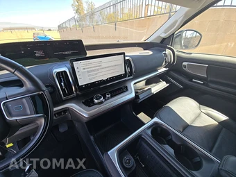 2025 Ford Expedition MAX Platinum - miniatura 11