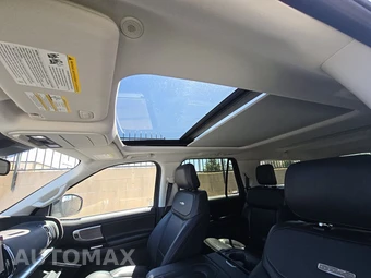2025 Ford Expedition MAX Platinum - miniatura 21