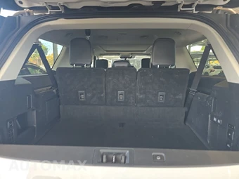 2025 Ford Expedition MAX Platinum - miniatura 17