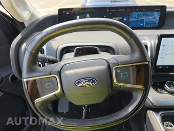 2025 Ford Expedition MAX Platinum - miniatura 10