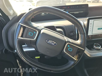 2025 Ford Expedition MAX Platinum - miniatura 10