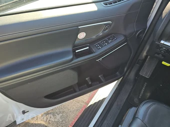 2025 Ford Expedition MAX Platinum - miniatura 9
