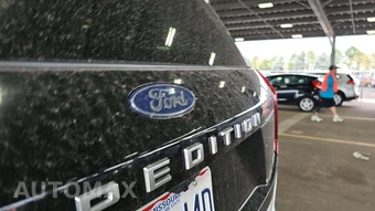 2025 Ford Expedition MAX Platinum - miniatura 20