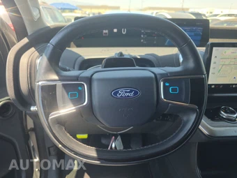 2025 Ford Expedition MAX Platinum - miniatura 10