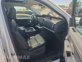 2025 Ford Expedition MAX Platinum - miniatura 8
