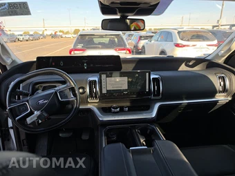 2025 Ford Expedition MAX Platinum - miniatura 11