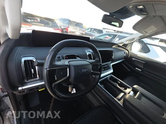 2025 Ford Expedition MAX Platinum - miniatura 11