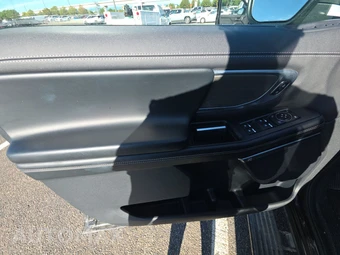 2025 Ford Expedition MAX Platinum - miniatura 9