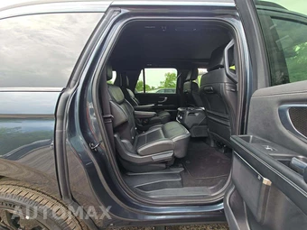 2025 Ford Expedition MAX Platinum - miniatura 14