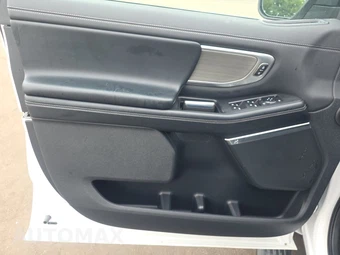 2025 Ford Expedition MAX Platinum - miniatura 9