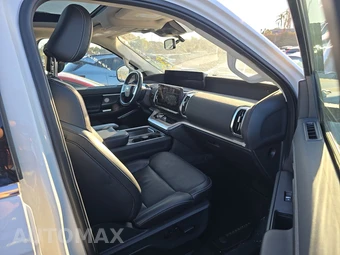 2025 Ford Expedition MAX Platinum - miniatura 8