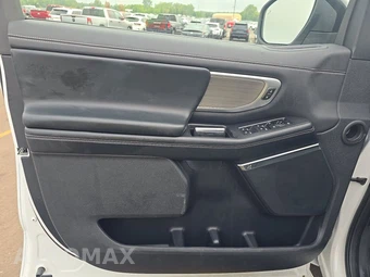 2025 Ford Expedition MAX Platinum - miniatura 9
