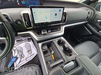2025 Ford Expedition MAX Platinum - miniatura 11