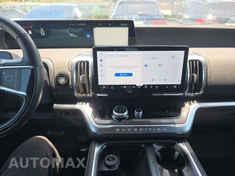 2025 Ford Expedition MAX Platinum - miniatura 10