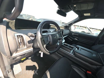 2025 Ford Expedition MAX Platinum - miniatura 11