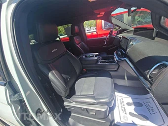 2025 Ford Expedition MAX Platinum - miniatura 19