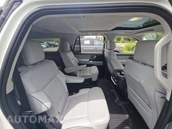 2025 Ford Expedition MAX Platinum - miniatura 17