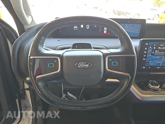 2025 Ford Expedition Platinum - miniatura 10