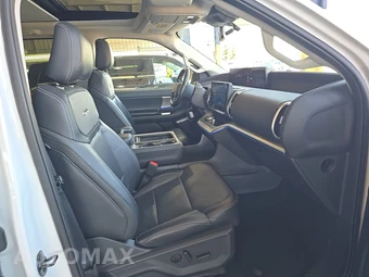 2025 Ford Expedition Platinum - miniatura 8