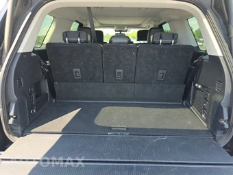 2025 Ford Expedition Platinum - miniatura 11