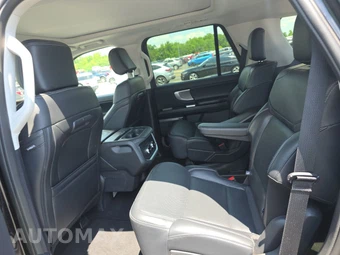 2025 Ford Expedition Platinum - miniatura 9