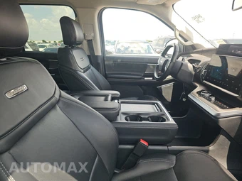 2025 Ford Expedition Platinum - miniatura 8