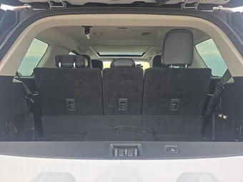2025 Ford Expedition Platinum - miniatura 11