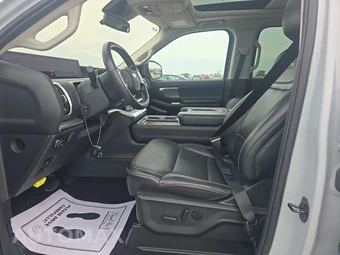 2025 Ford Expedition Platinum - miniatura 5