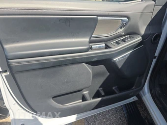 2025 Ford Expedition Platinum - miniatura 9